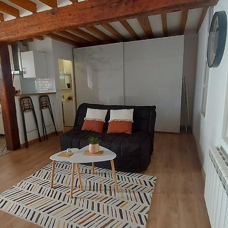 Appartement Cosy Au Coeur D'Auvers-Sur-Oise Exteriör bild