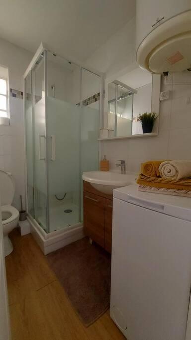Appartement Cosy Au Coeur D'Auvers-Sur-Oise Exteriör bild